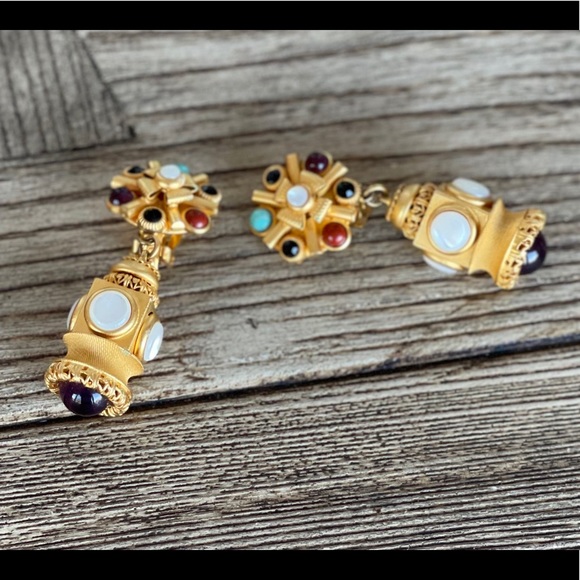 Natasha Stambouli Matte 24k Gold Plated Clipons - Picture 7 of 16